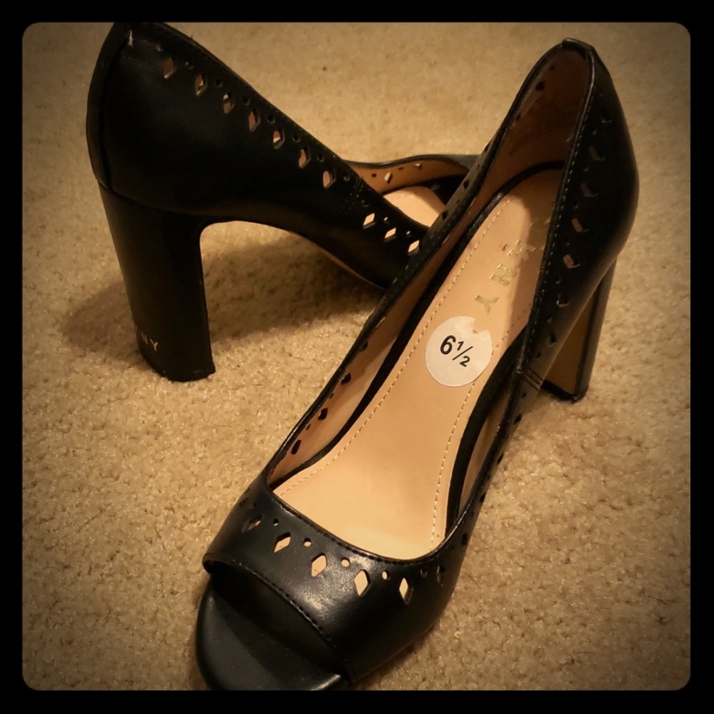DKNY heels